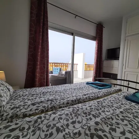 Appartement Duplex Penthouse Puerto Colon Only 5 Min. To The Beach, 2 Terraces, Pool, Wifi, Dishwasher *