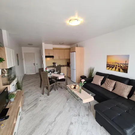 Duplex Penthouse Puerto Colon Only 5 Min. To The Beach, 2 Terraces, Pool, Wifi, Dishwasher * Адехе