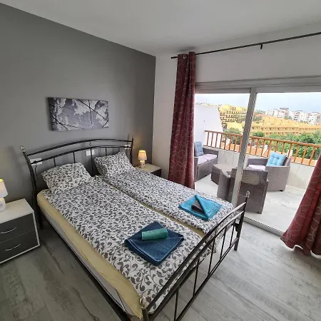 Duplex Penthouse Puerto Colon Only 5 Min. To The Beach, 2 Terraces, Pool, Wifi, Dishwasher Апартаменты Адехе