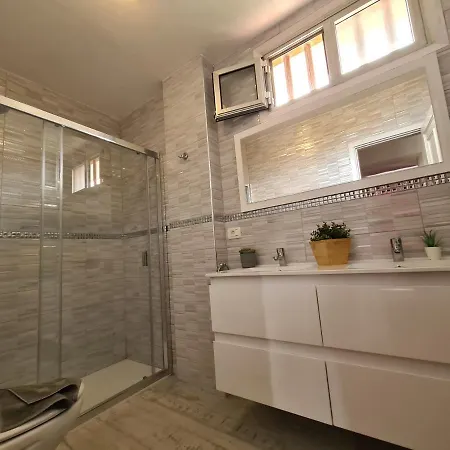 Апартаменты Duplex Penthouse Puerto Colon Only 5 Min. To The Beach, 2 Terraces, Pool, Wifi, Dishwasher Адехе